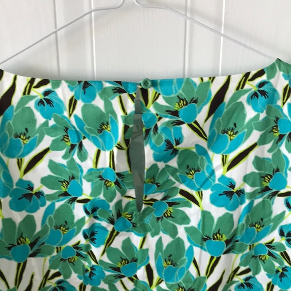 Kate Spade short sleeve floral top, Size 4 - Picture 4 of 4